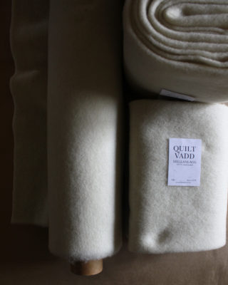 Quiltvadd 100 % svensk texelull. Filtmakeriet