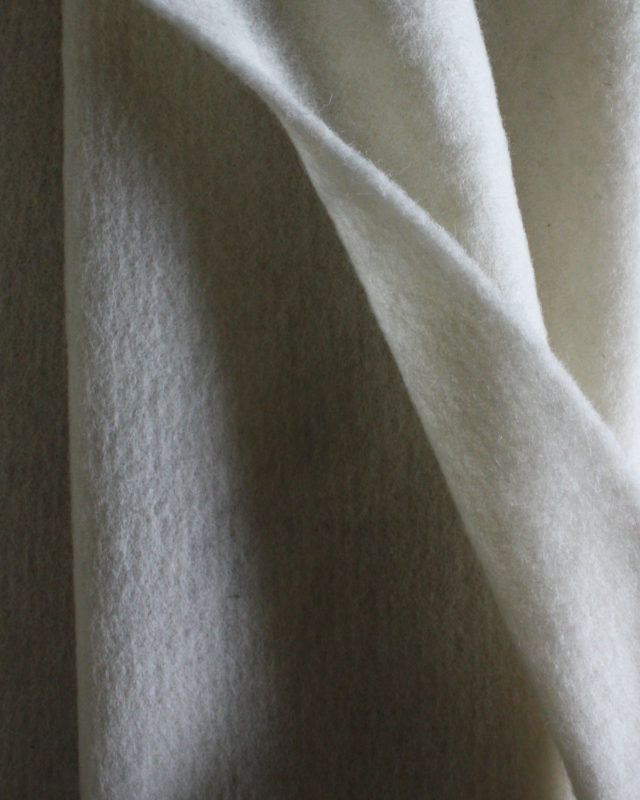 Quiltvadd, 100 % svensk texelull. Filtmakeriet