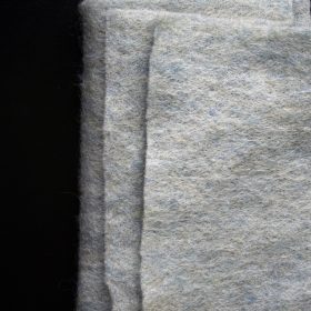 CLEO Ljusblåmelerad nålfilt - Filtmakeriet